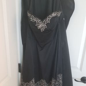 White House Black Market dress size 2